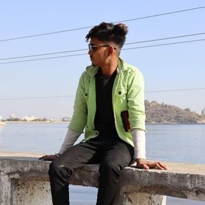 Meet your Posher, Sanjay